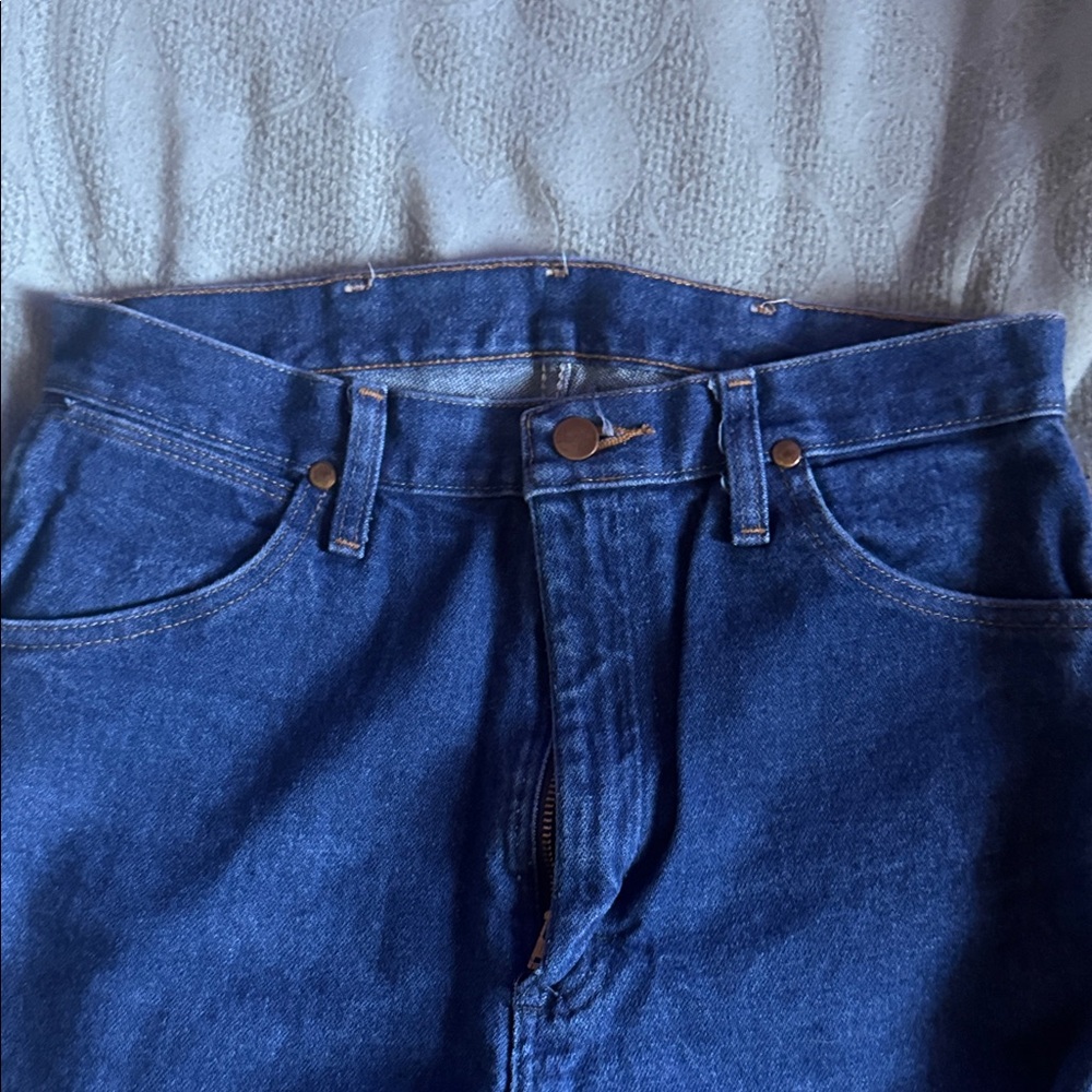 Wrangler Men's Deep Blue Straight Jeans